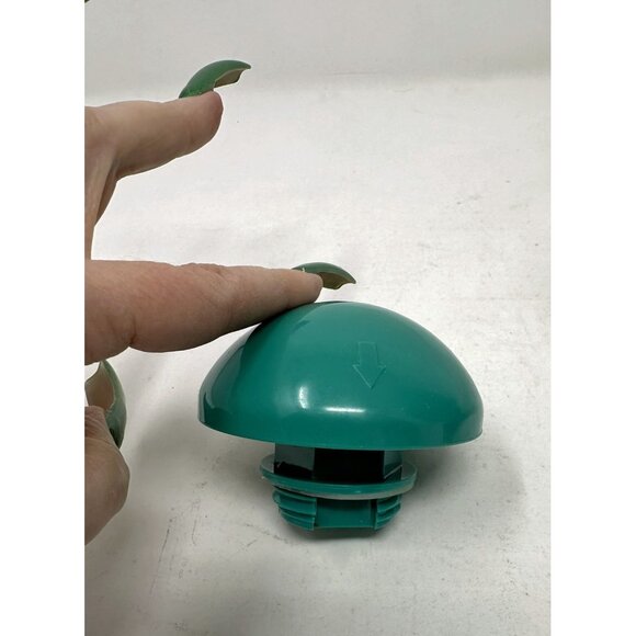 1980s/1990s METROKANE THE PENGUIN THERMAL CARAFE Hot Cold Thermos 1 Quart GREEN - Picture 8 of 12